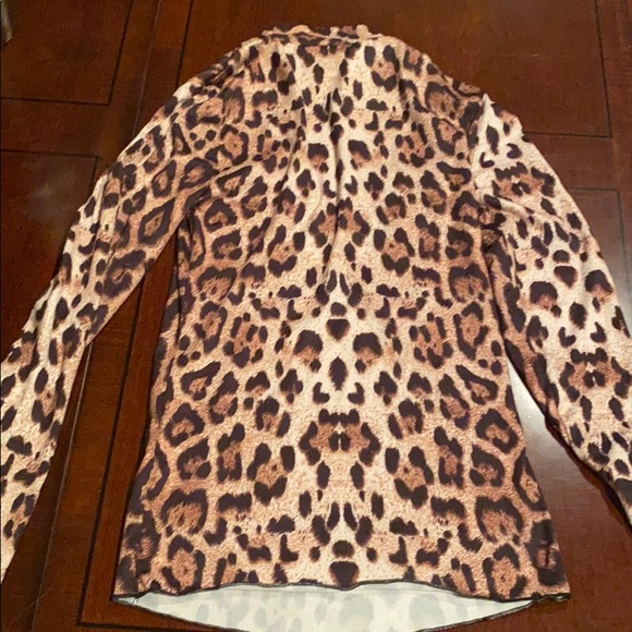 Cheetah print long sleeve blouse - Picture 3 of 5